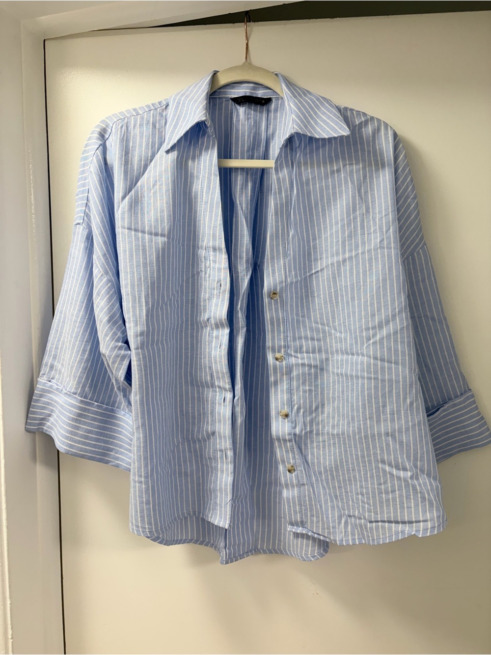 Zara Light Blue & White Pinstripe Button-Down Shirt XS oversized